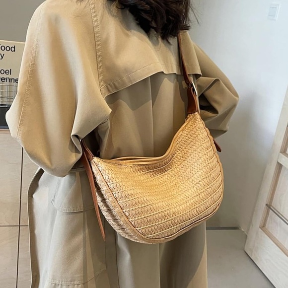 Tan and brown bag - Picture 3 of 6